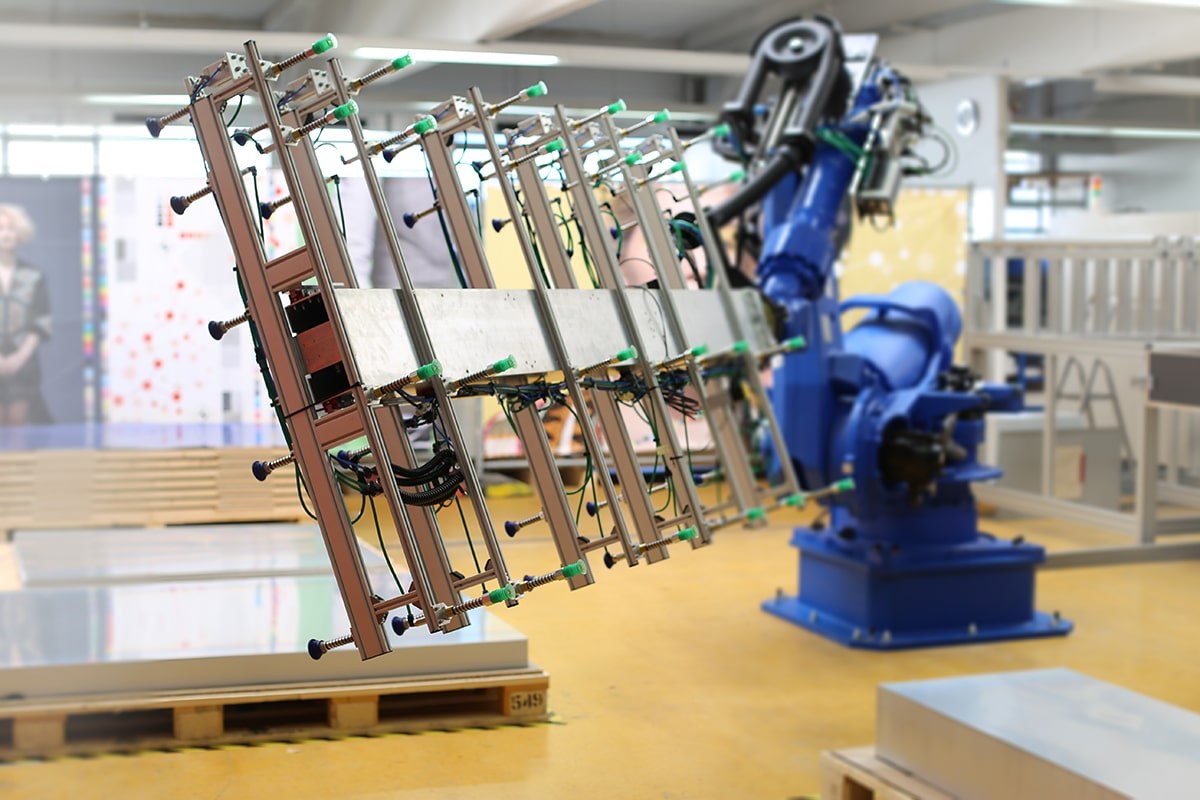 Robotic Plate Loader